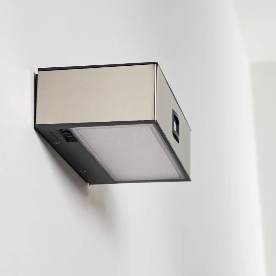 Applique Murale D'Exterieur Attu Led Nickel Mat, 1 Lumiere, Detecteur De Mouvement