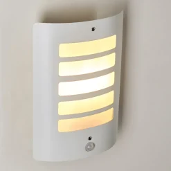 Applique Murale D'Exterieur Alslev Blanc, 1 Lumiere, Detecteur De Mouvement