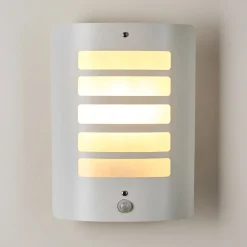 Applique Murale D'Exterieur Alslev Blanc, 1 Lumiere, Detecteur De Mouvement