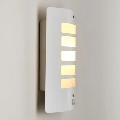 Applique Murale D'Exterieur Alslev Blanc, 1 Lumiere, Detecteur De Mouvement