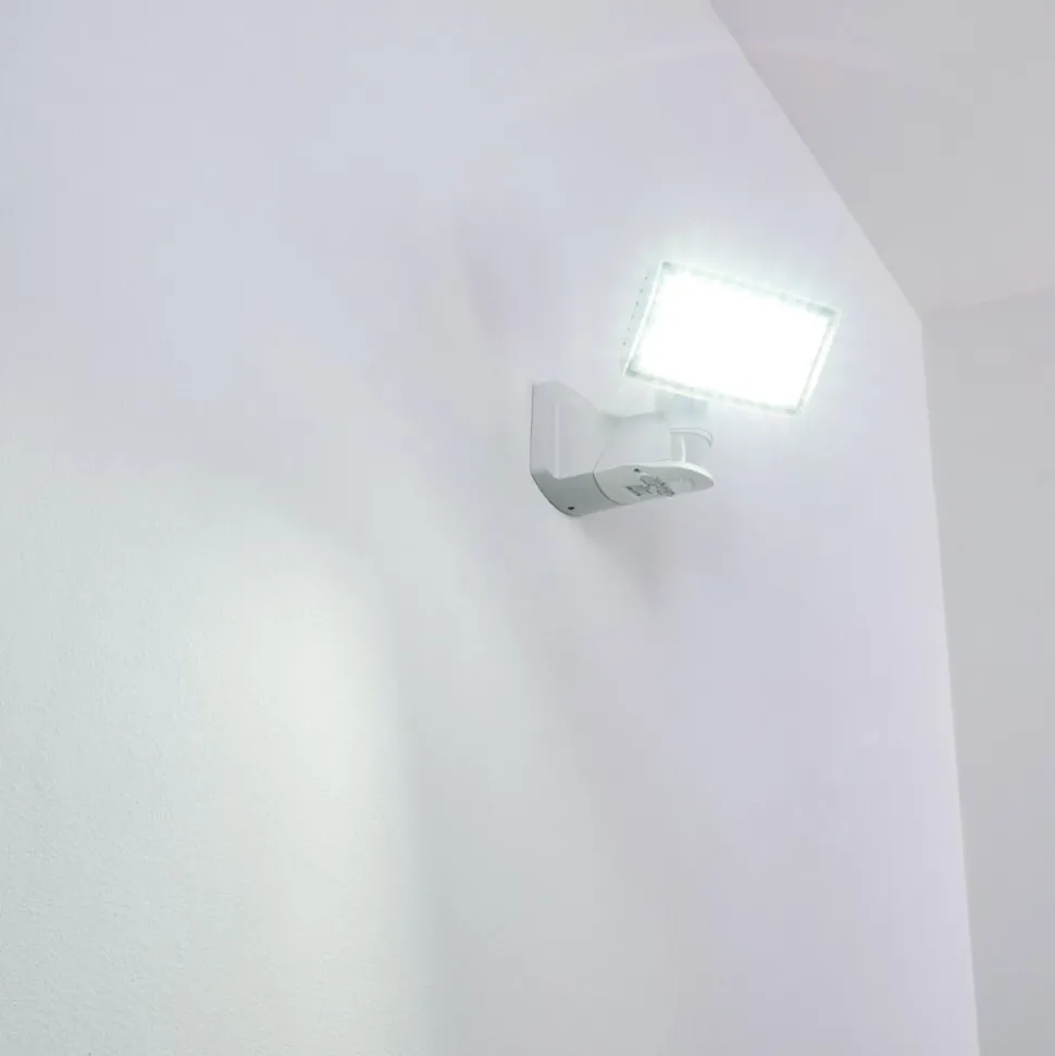 Applique Murale D'Exterieur Loit Led Blanc, 1 Lumiere, Detecteur De Mouvement