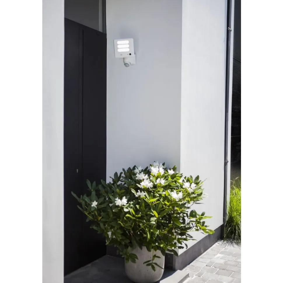 Lampe Avec Camera Lutec Esa Led Blanc, 1 Lumiere, Detecteur De Mouvement